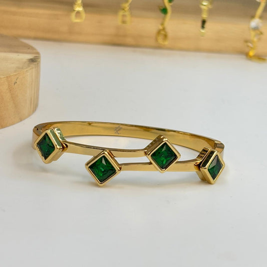 Emerald Glair Bracelet  (Small Size-2.2-2.4)