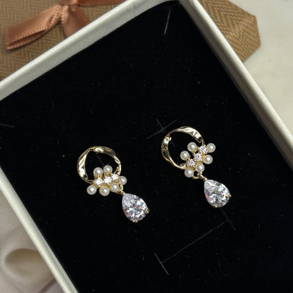 Pearlie Drop Minimal Earrings