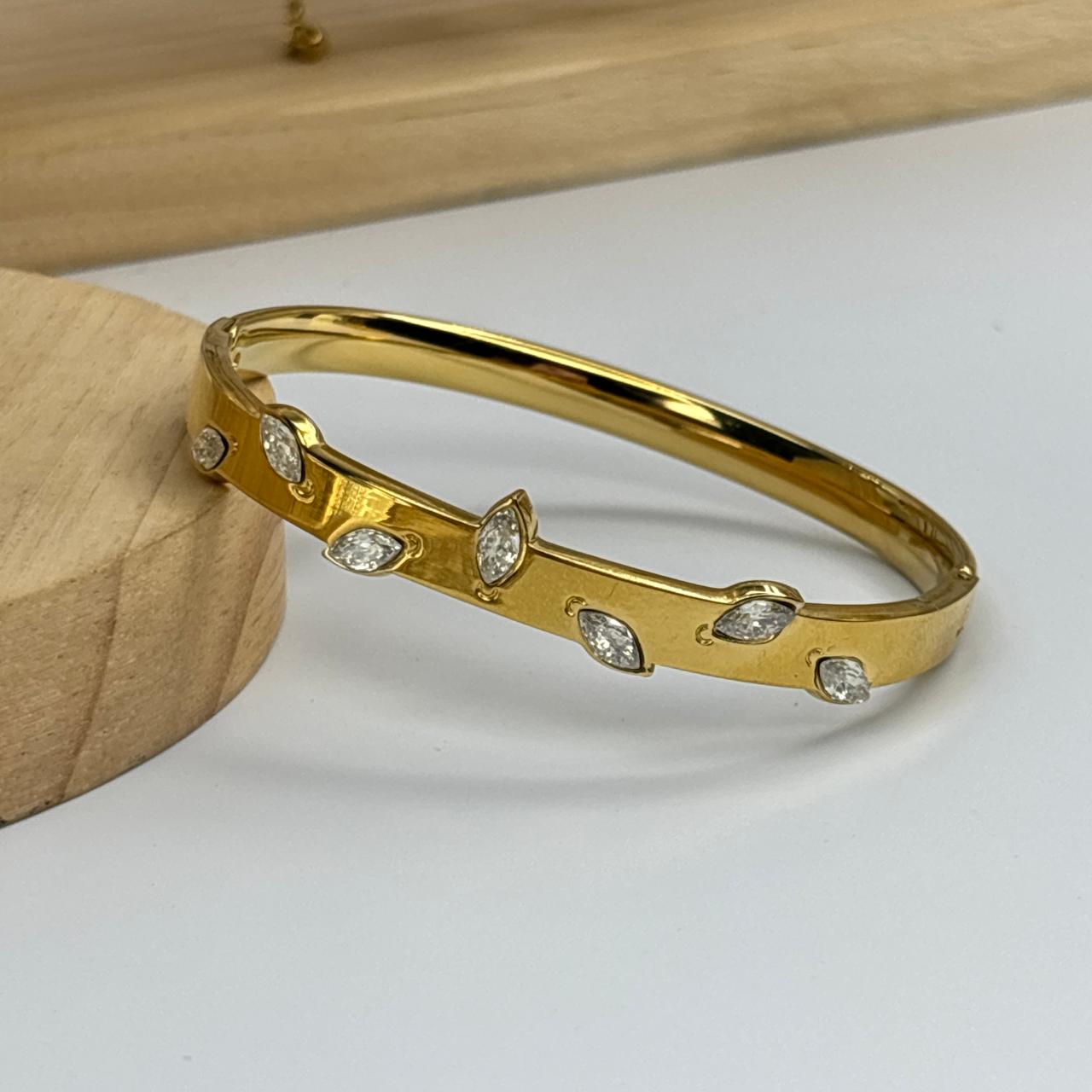White Leaf Bracelet