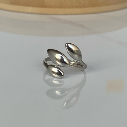 Leaflet Silver Ring