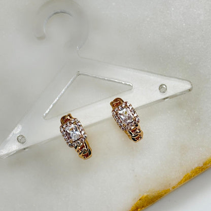 Solitaire Mini Link Luxe Hoop Earrings