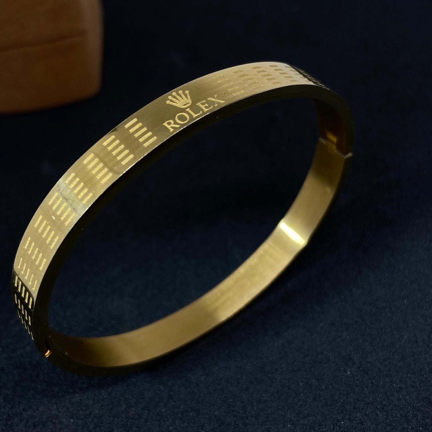 Rollie 18K Cuff Bracelet