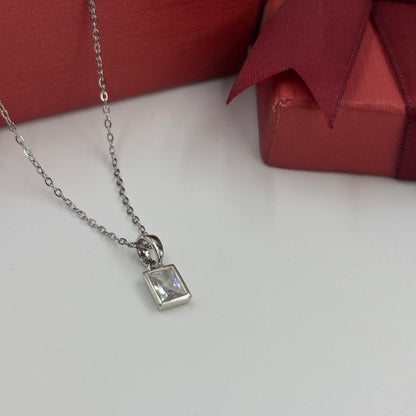 Dainty Octo Necklace ( Silver)