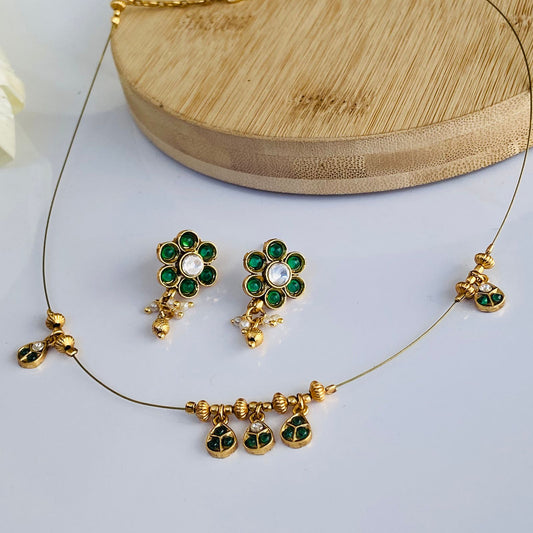 Kamya Emerald Invisible Chain Set
