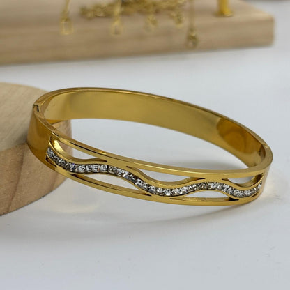 Rouge Wave Bracelet