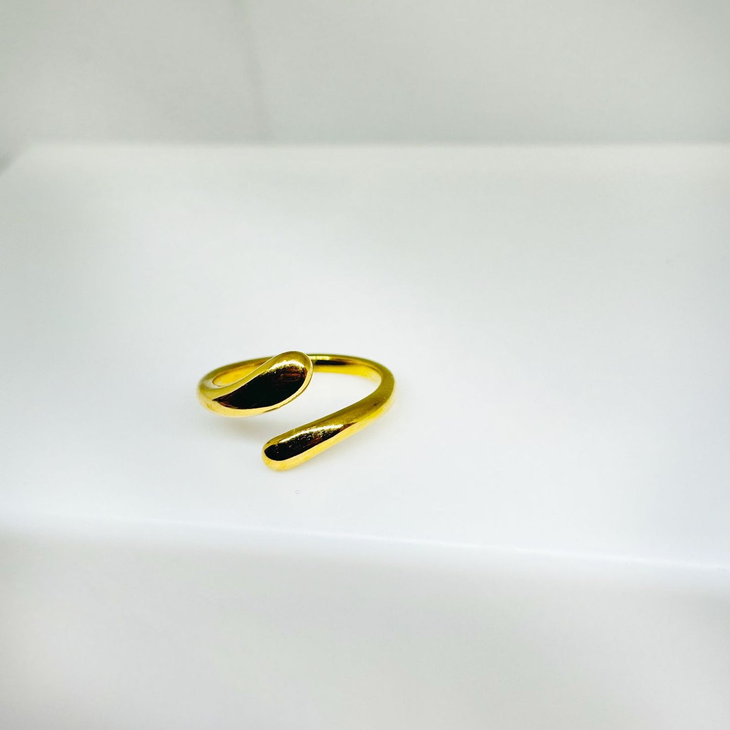 Fiona 18K Ring