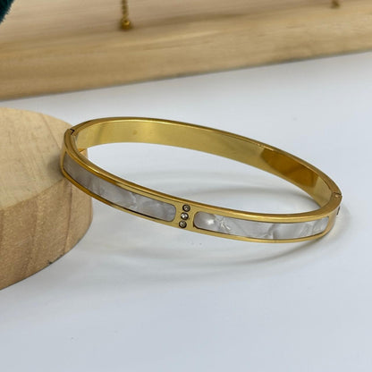 Ivory Glow Bracelet