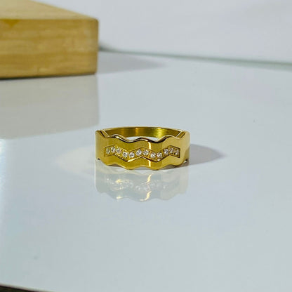 Zigzag Glitz Ring