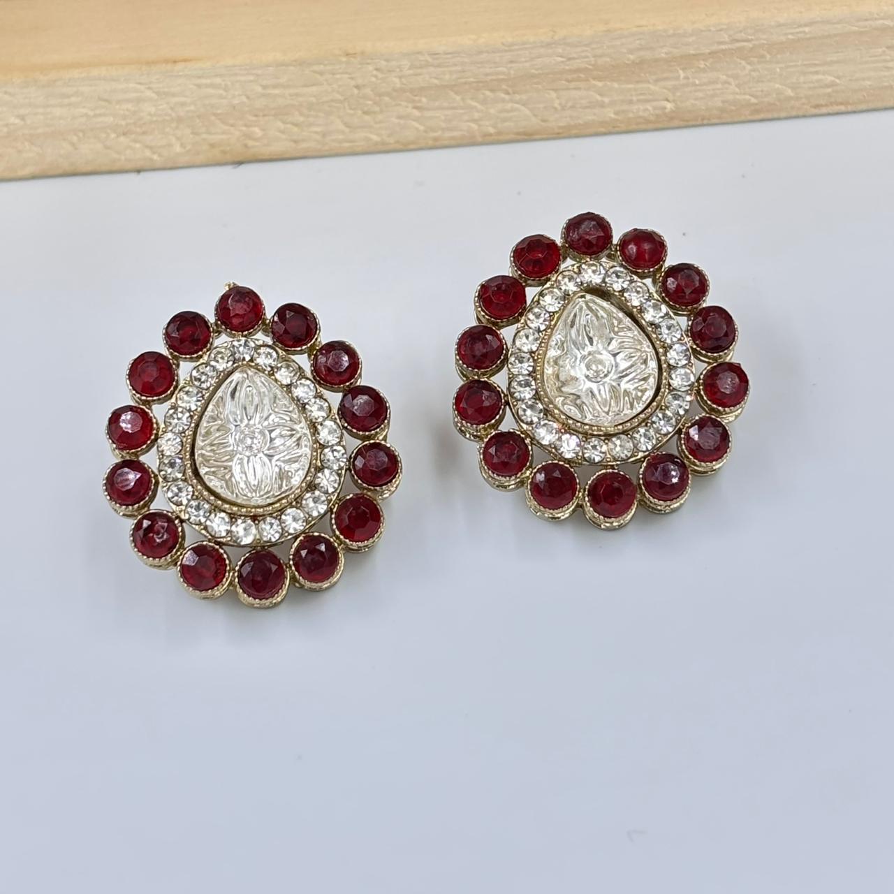Noor Moisanite Stud Earrings (Maroon )