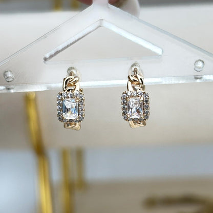 Solitaire Mini Link Luxe Hoop Earrings