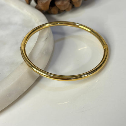 Classic Round Bracelet