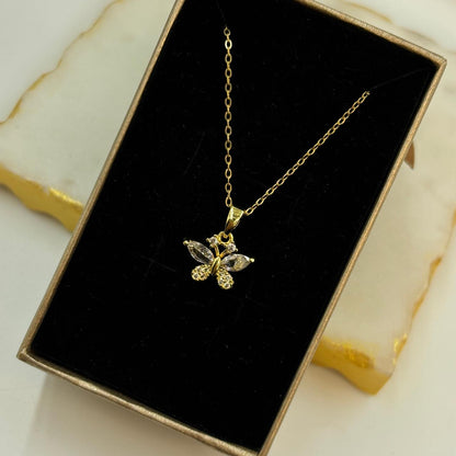 Dainty Flutterby Necklace ( Gold )