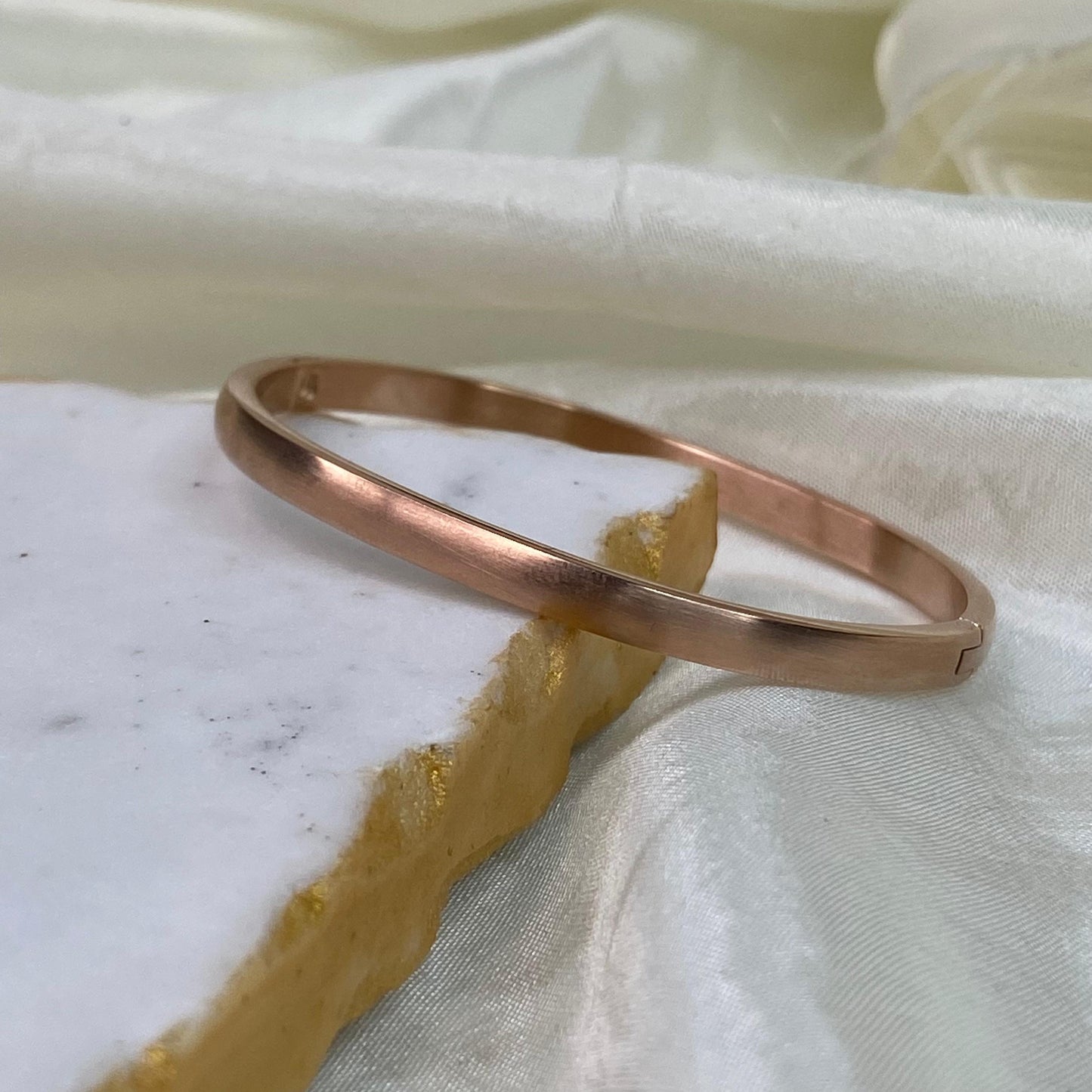 Metallic Classic Bracelet ( Small- 2.2-2.4 size)