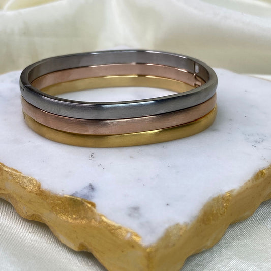 Metallic Classic Bracelet ( Small- 2.2-2.4 size)