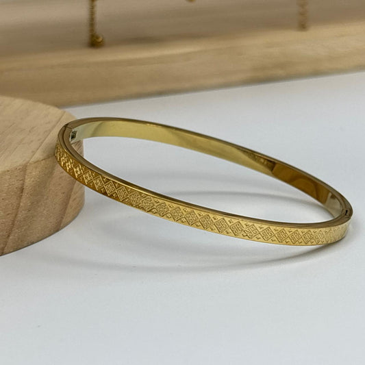 Minimal Grace Bracelet