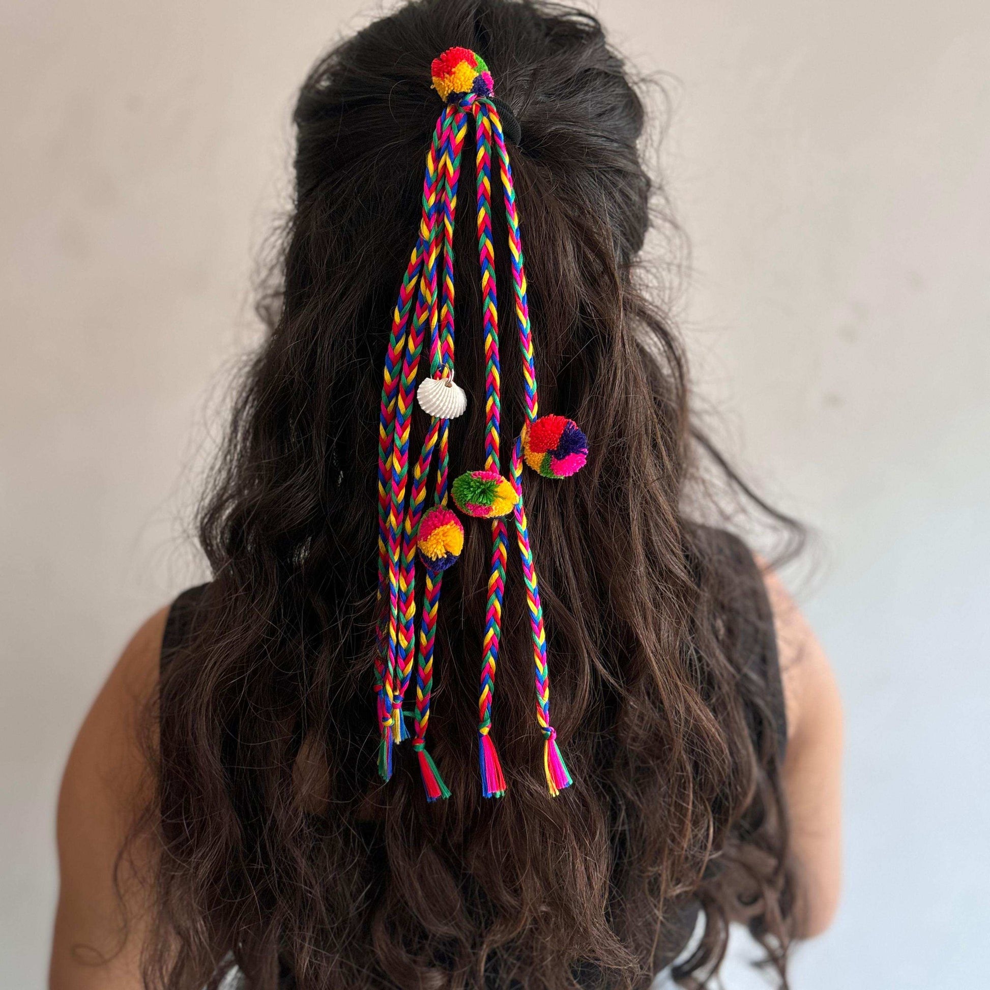 Shell Tassle Hairtie