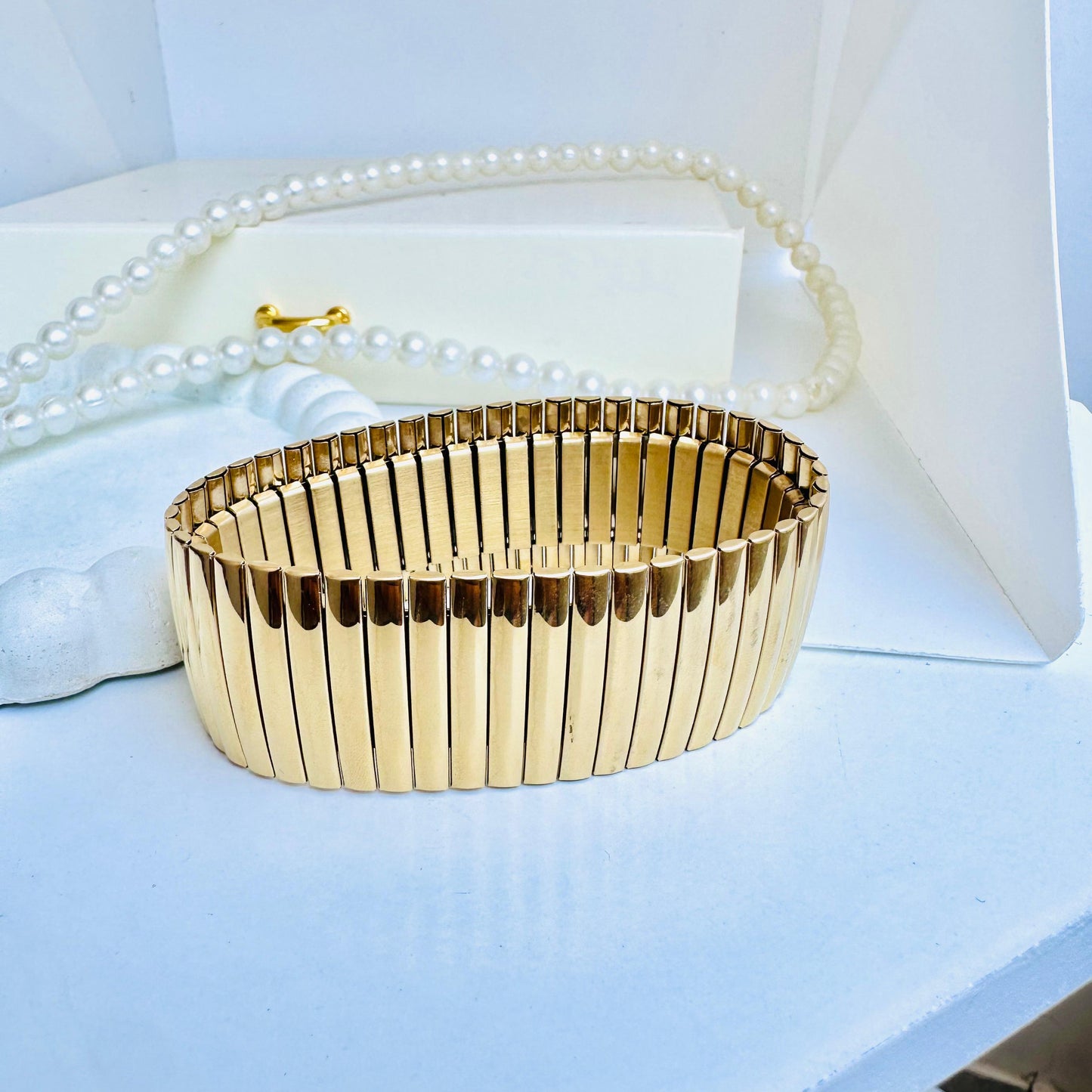 Stretchable 18K Bracelet