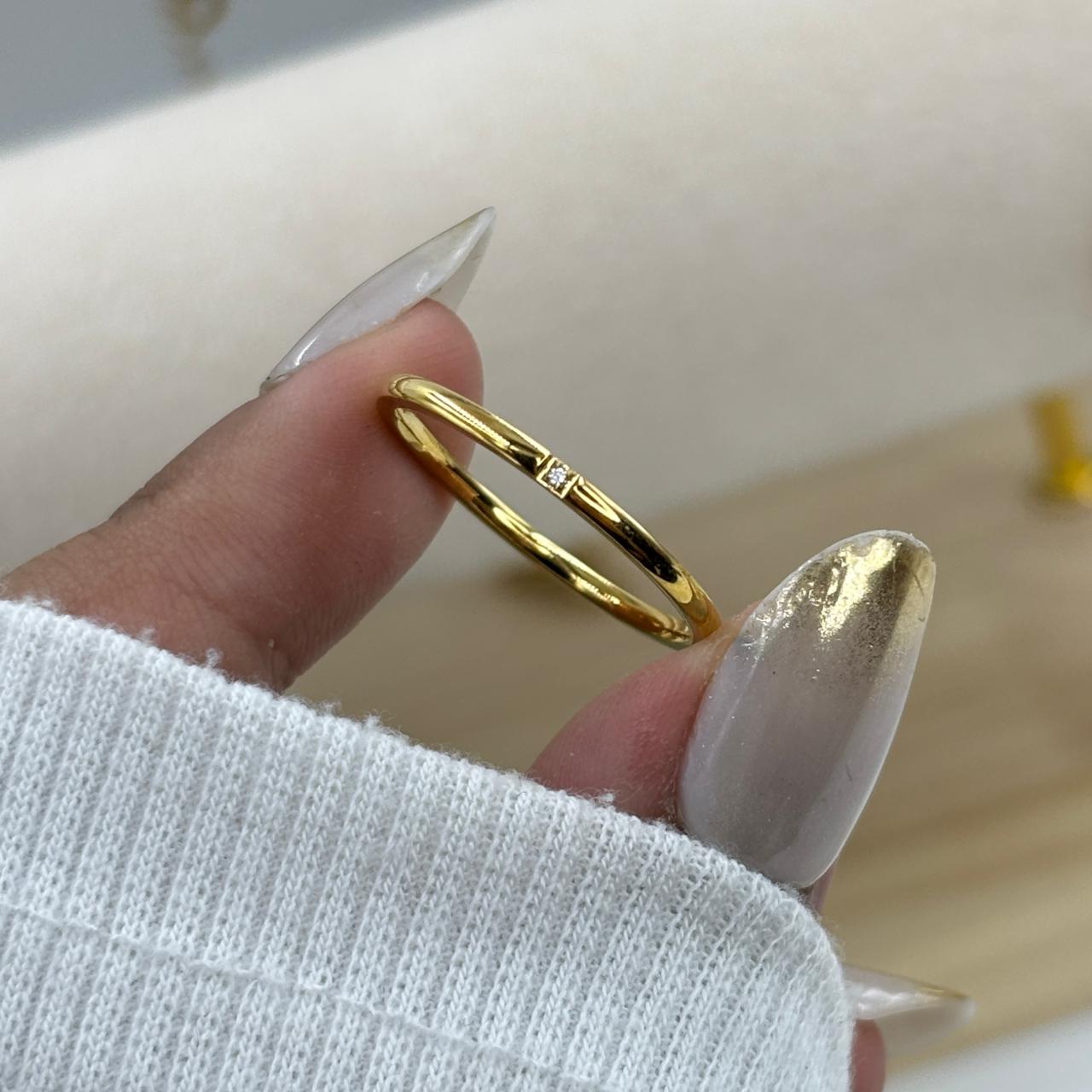 Sleek Solitaire Band Ring