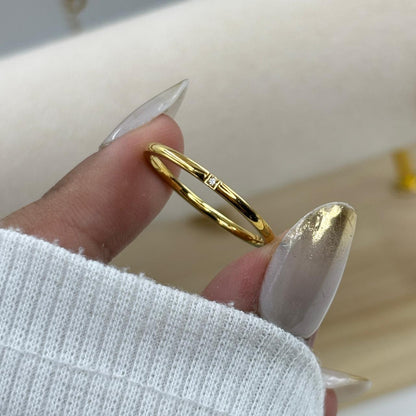 Sleek Solitaire Band Ring