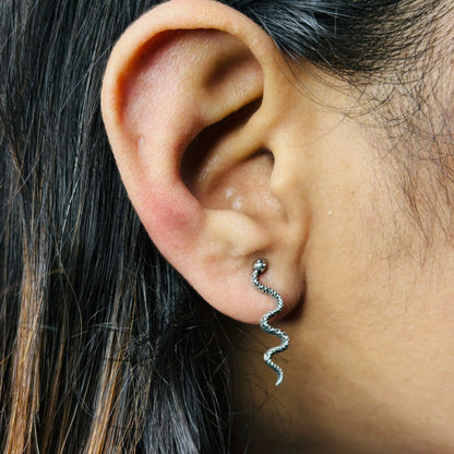 Snake Minimal Studs( Silver)