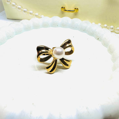 Pearl Bow Tie 18K Ring