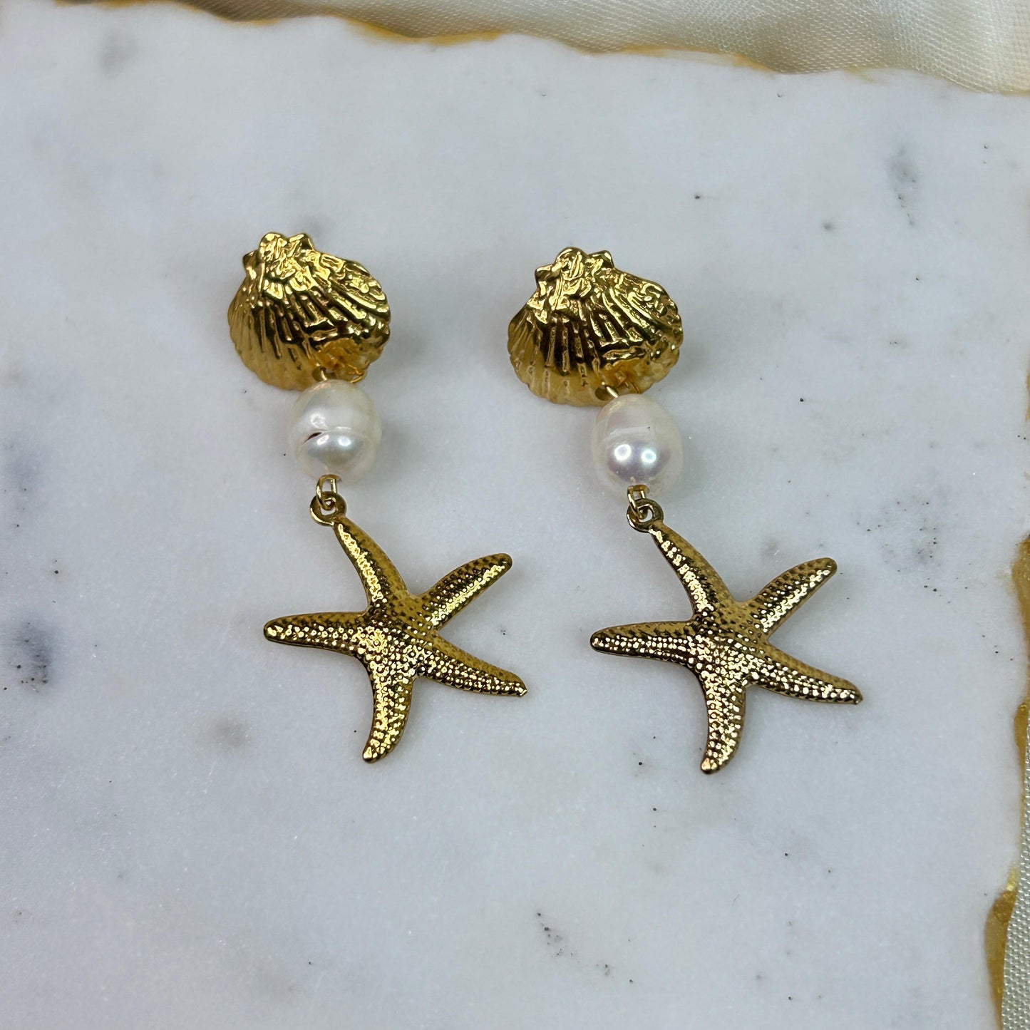 Shell Pearl Earrings