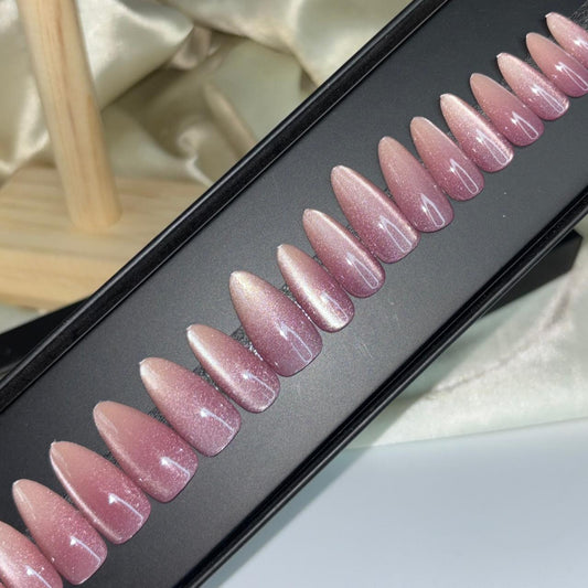 Ombré Cat Eye Nails 08