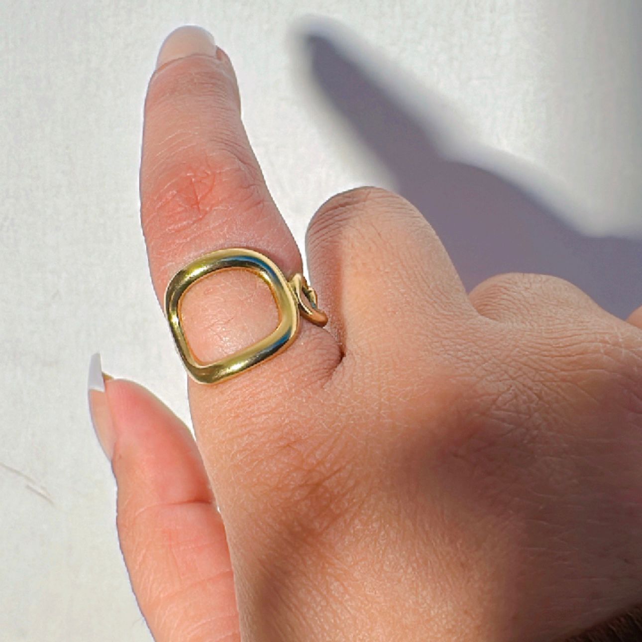 Tia 18k Ring