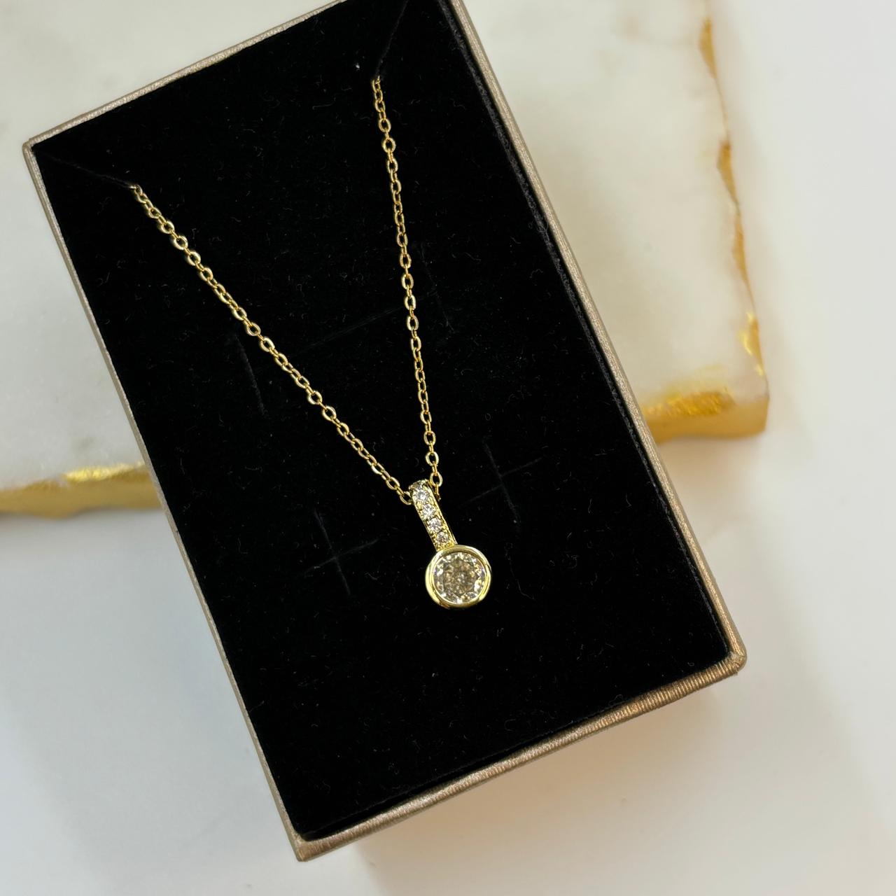Dainty Solitaire  Necklace ( Gold )