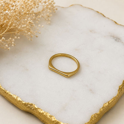 Minimal Muse Ring