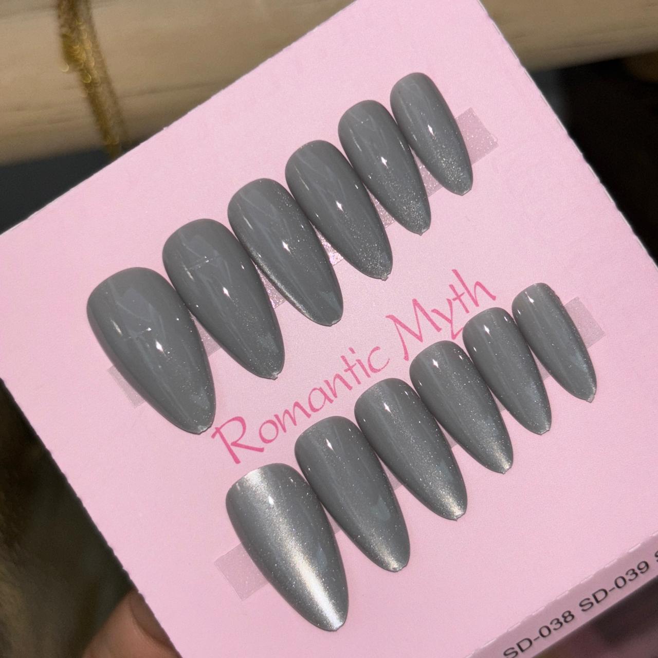 Cat Eye Nails 28