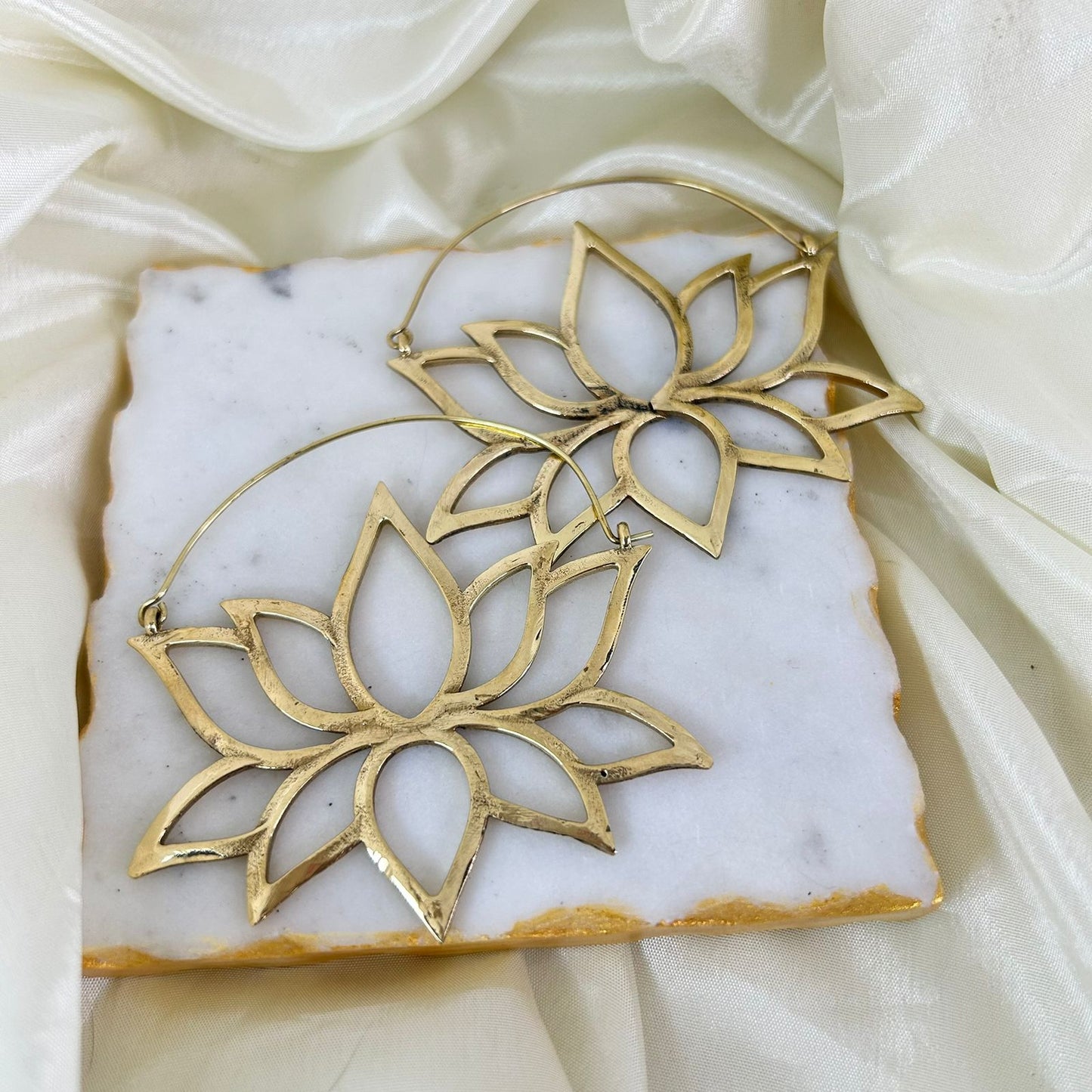 Lotus Earrings (Gold)