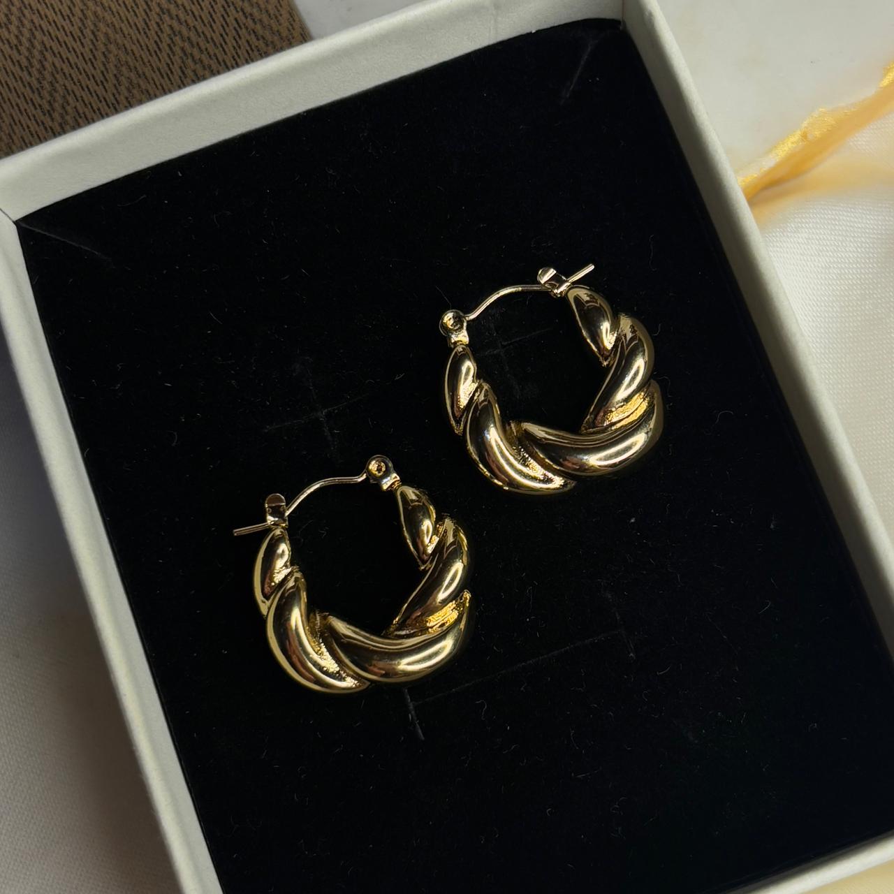 Twirled Hoops