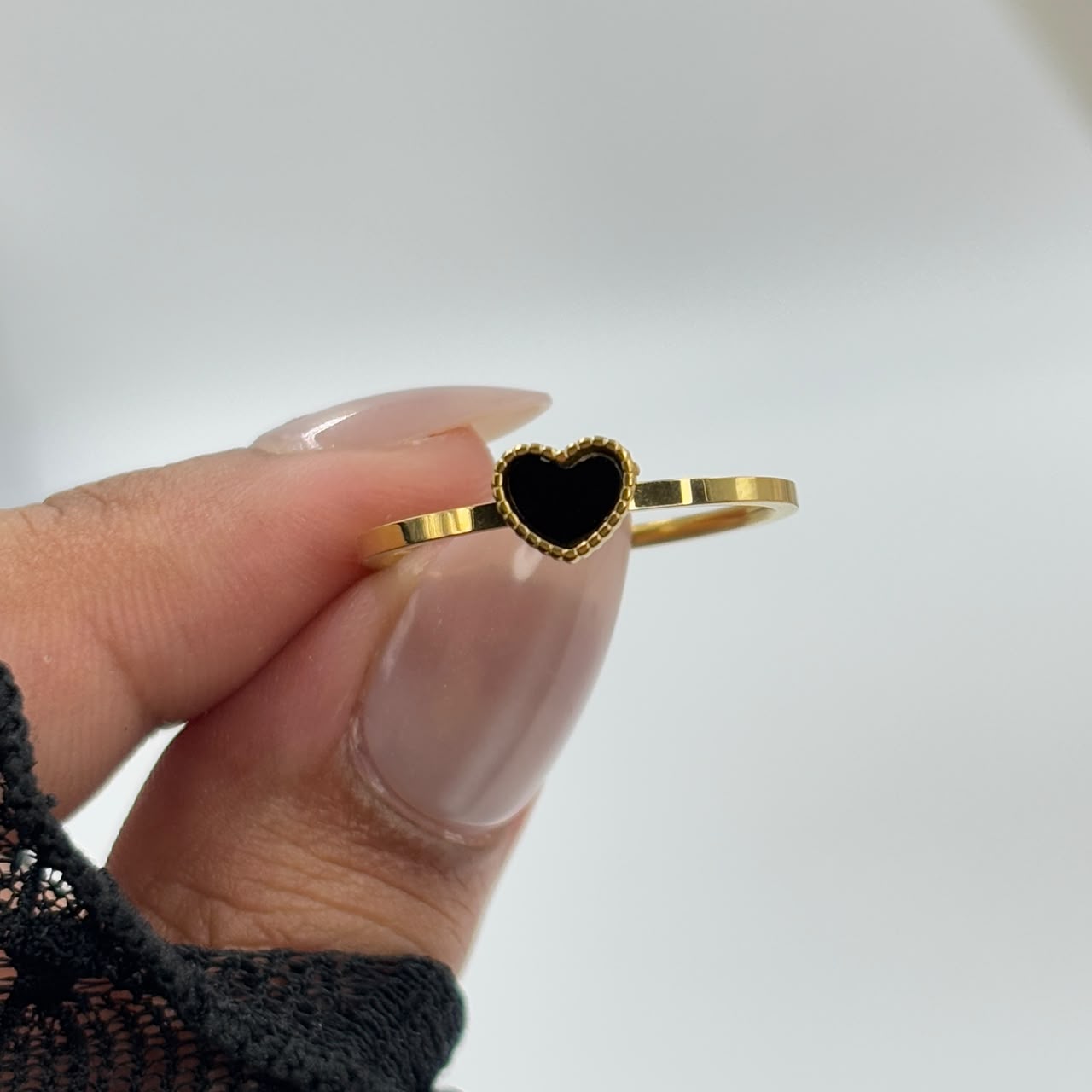 Black Heart Minimal Ring