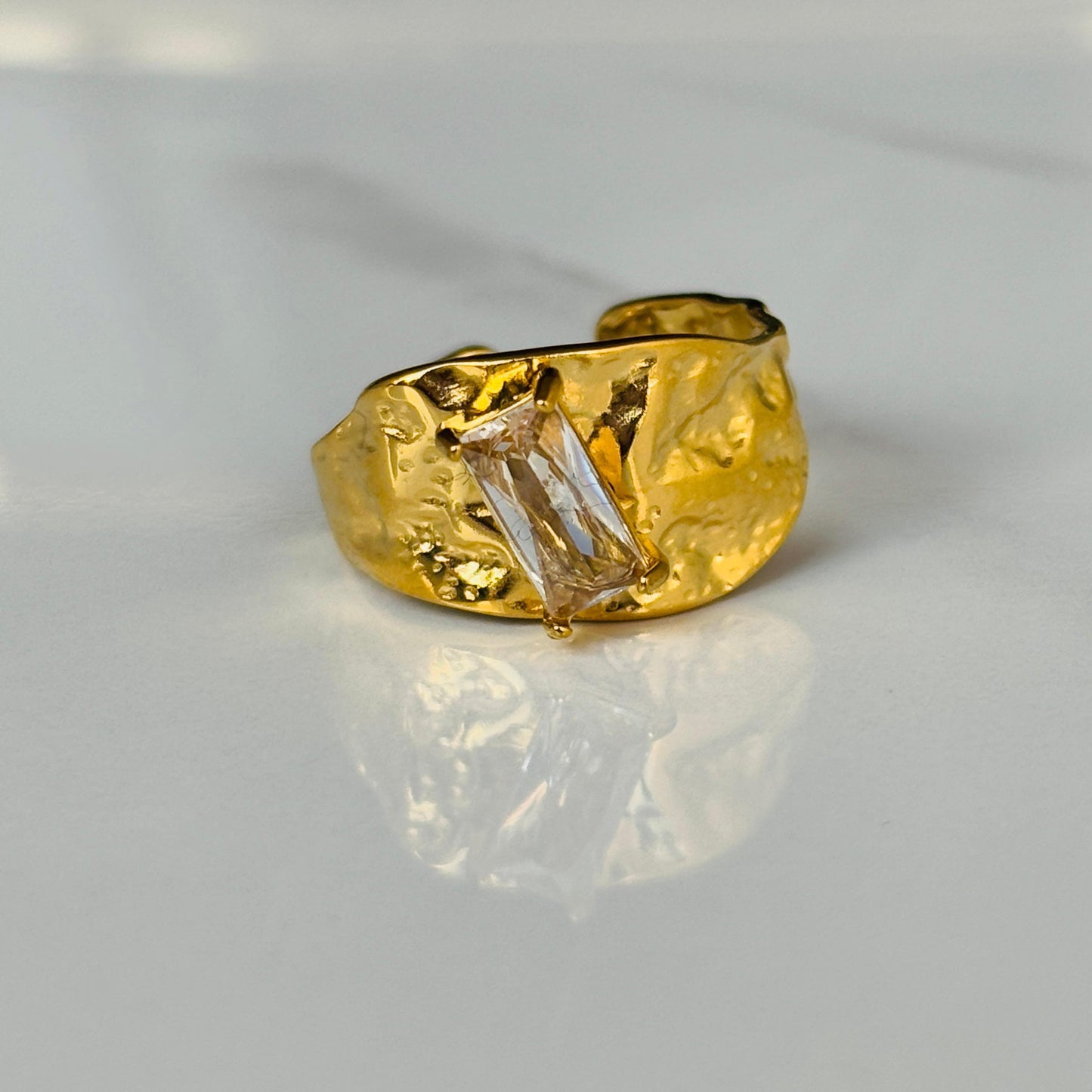 Goldy Ring