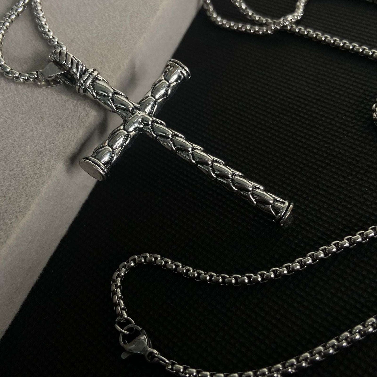 Core Cross Pendant Chain