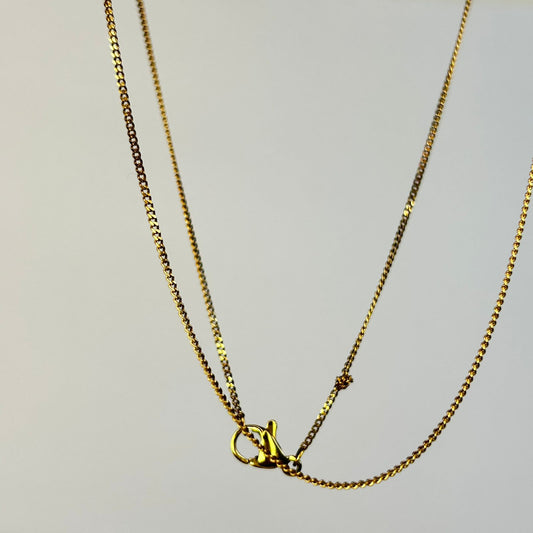 Minimalist Chain