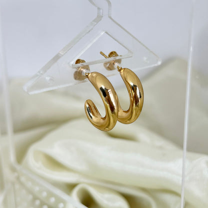 Luxe Curve Hoops