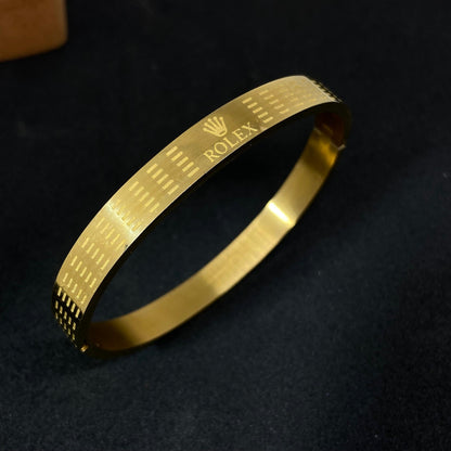 Rollie 18K Cuff Bracelet