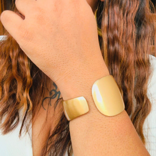 Laysha Matte Bracelet