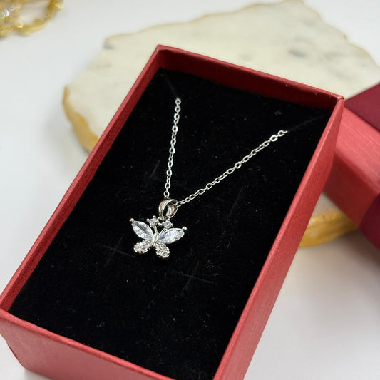 Dainty Flutterby Necklace ( Silver)