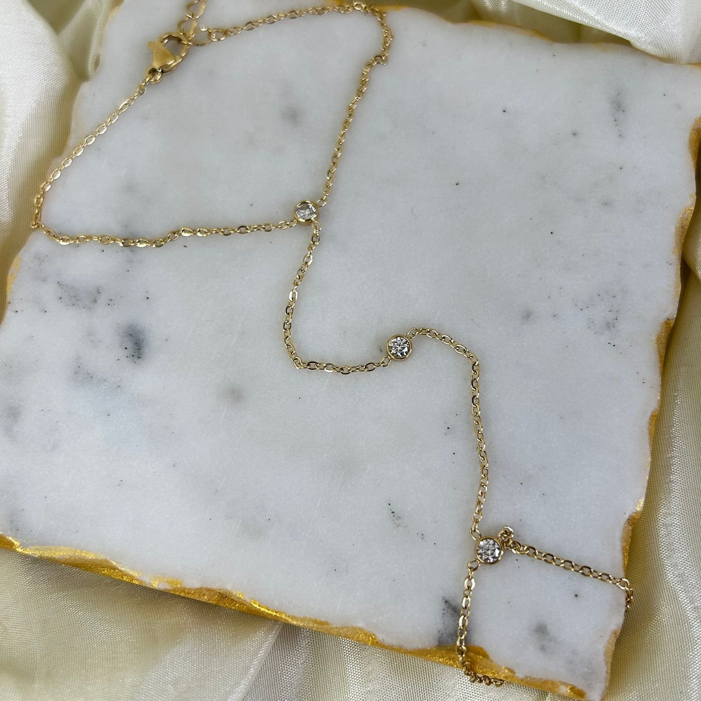 Alaska Hand Chain (Gold)
