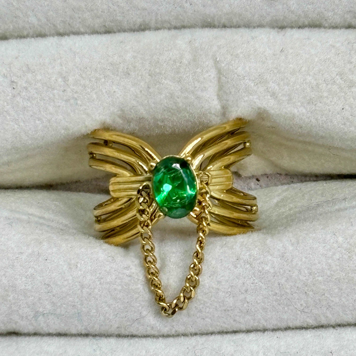 Evana Emerald Ring