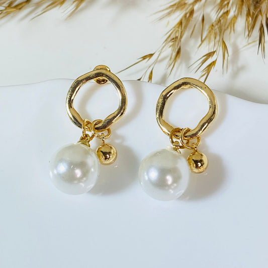 Mya Pearl Earrings