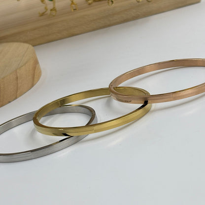 Elara Classic Bracelet