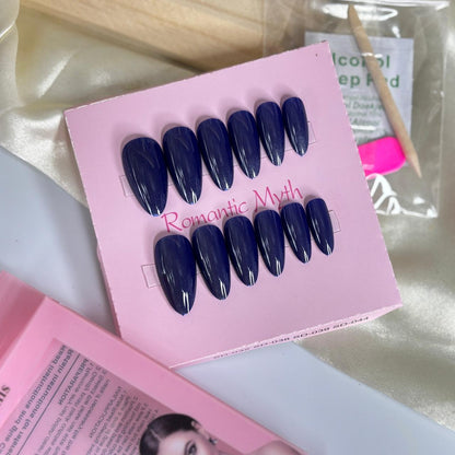 Cat Eye Nails 24