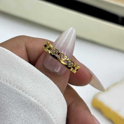 Amoura Ring