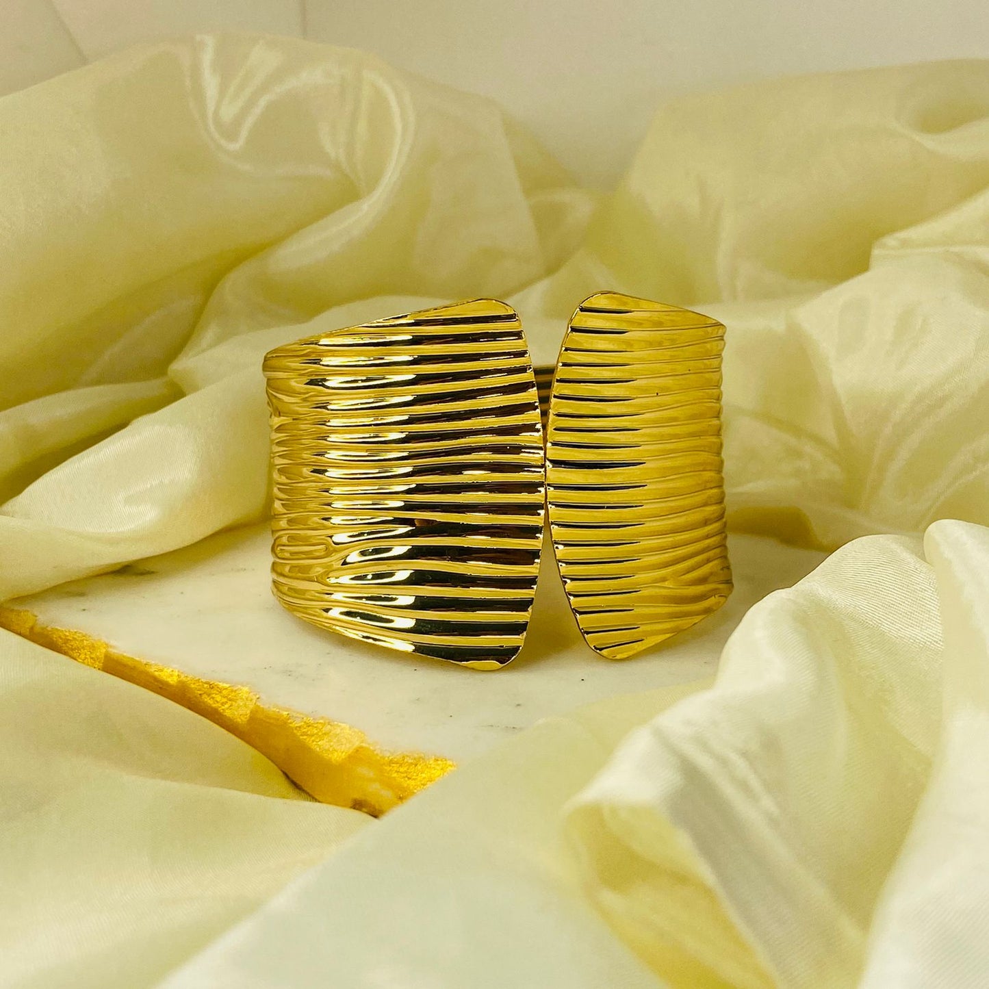 Elyra Chunky Cuff Bracelet
