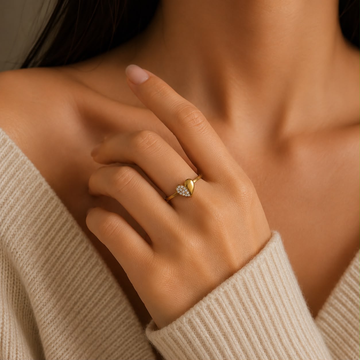 Amora Minimal Ring