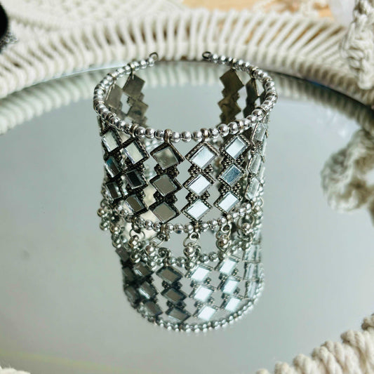 Kaanch Cuff